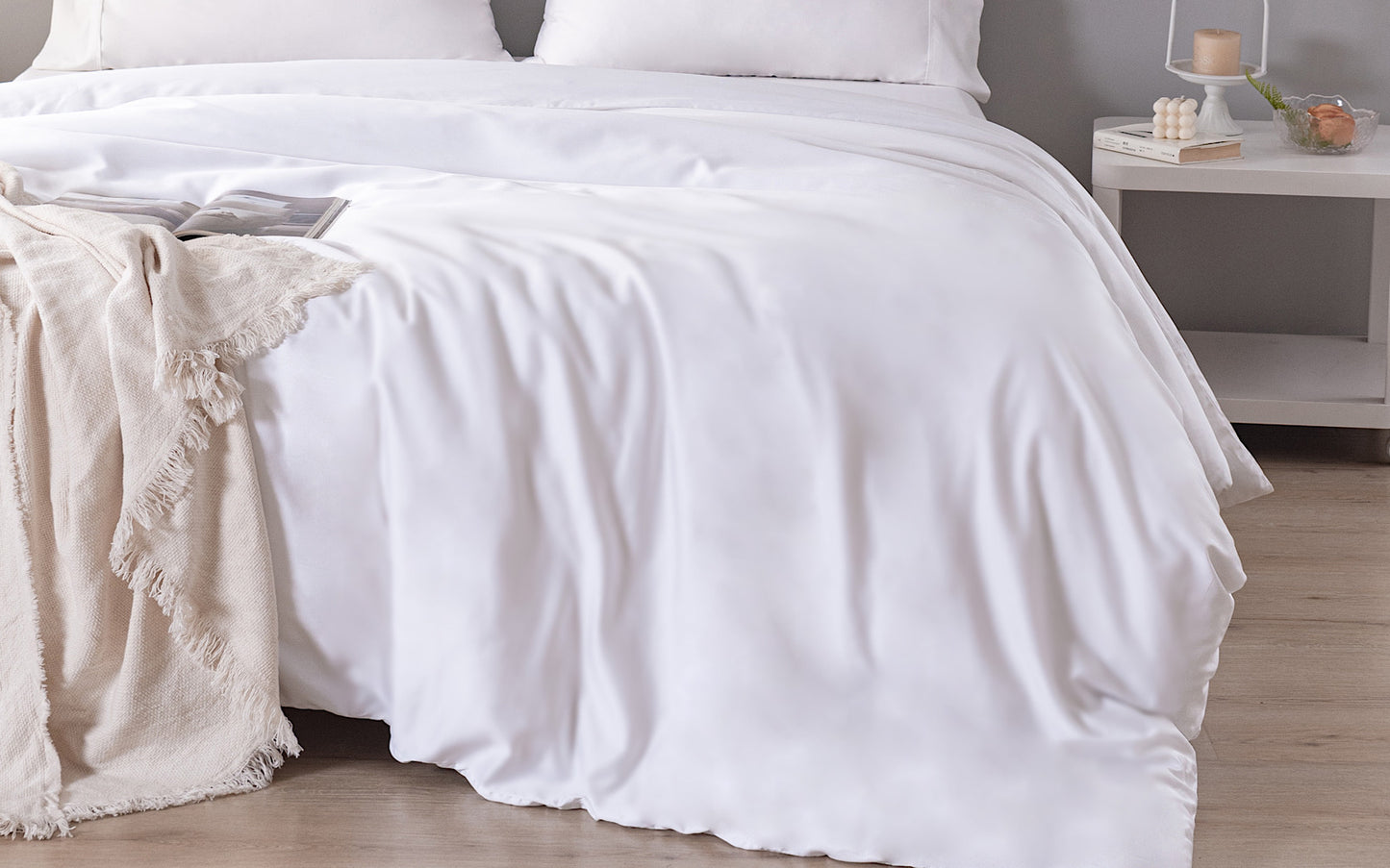 White Double GF 100% Organic Bamboo 300tc Luxurious sateen weave Bedding Set Duvet Cover, Extra Deep 40cm Fitted Sheet, 2 x Pillow Cases