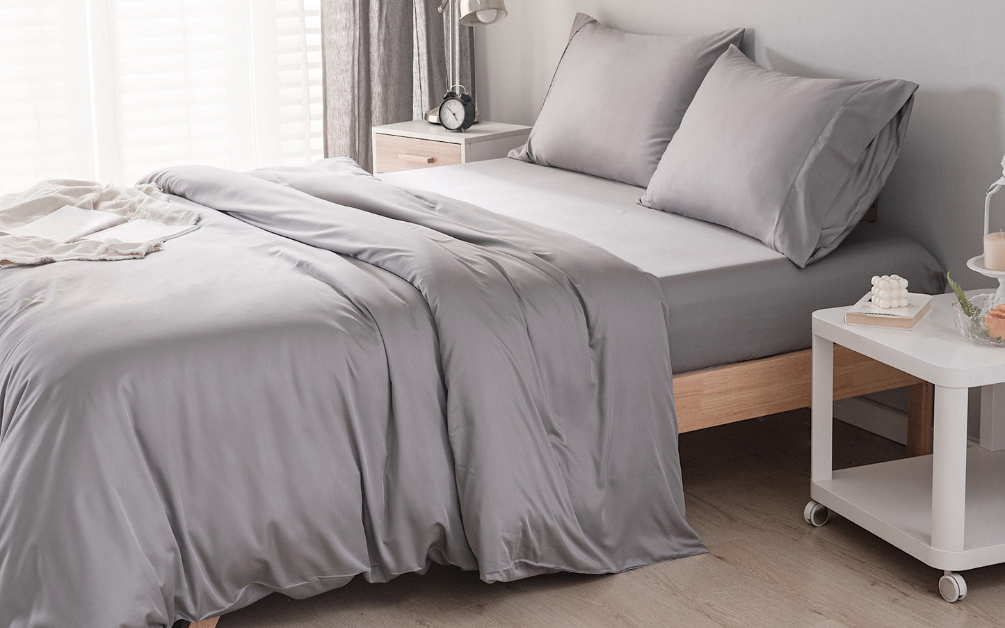Grey Super King Size GF 100% Organic Bamboo 300tc Luxurious sateen weave Bedding Set Duvet Cover, Extra Deep 40cm Fitted Sheet, 2 x Pillow Cases